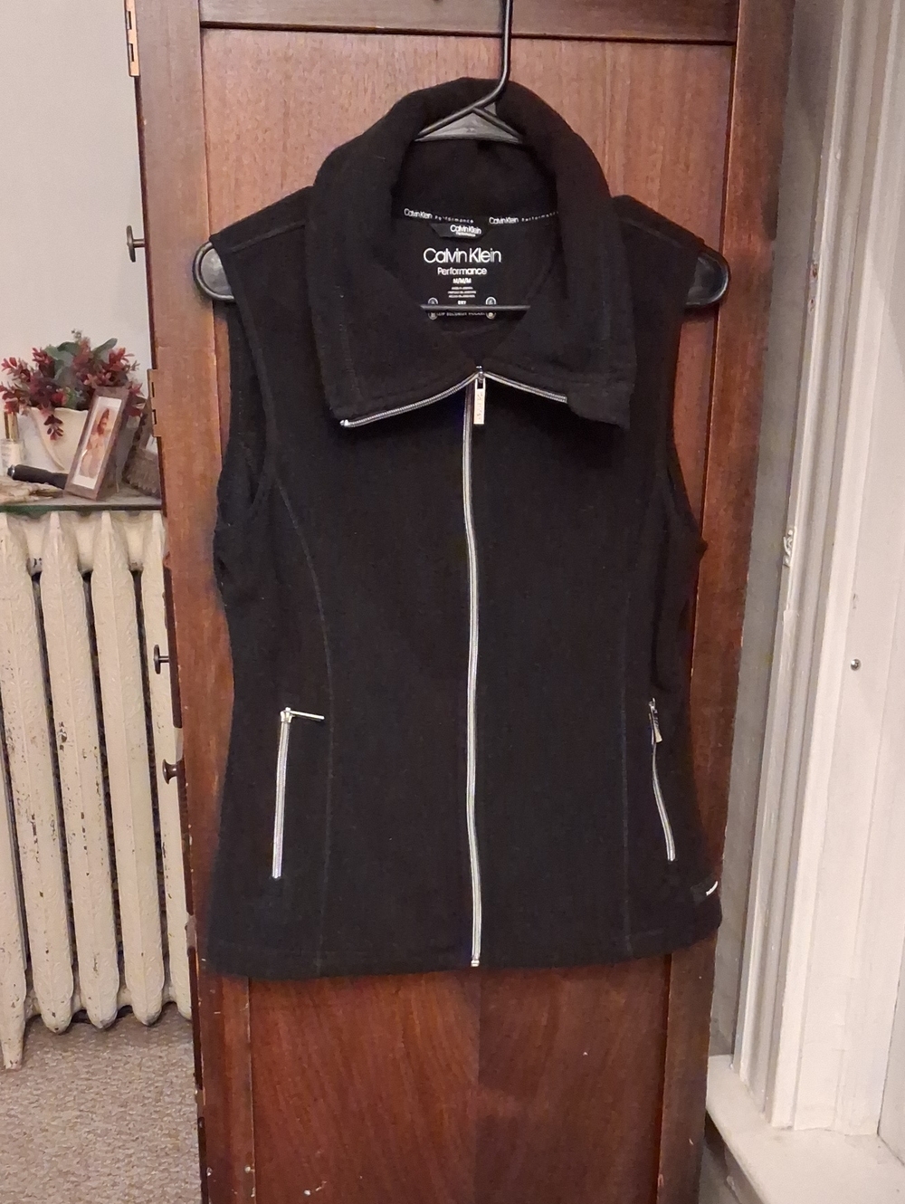 Calvin Klein Size Med Black Fleece Sleeveless Zip-Up Performance Vest